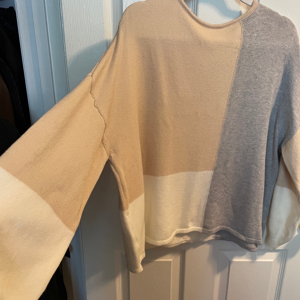 Color block sweater - Picture 4 of 8